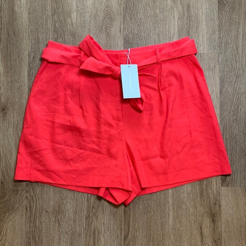 NWT Antonio Melani Shorts Coral Size 16 High Rise Linen Blend